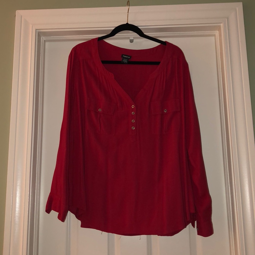 Red Roll-up Sleeve Dress Top